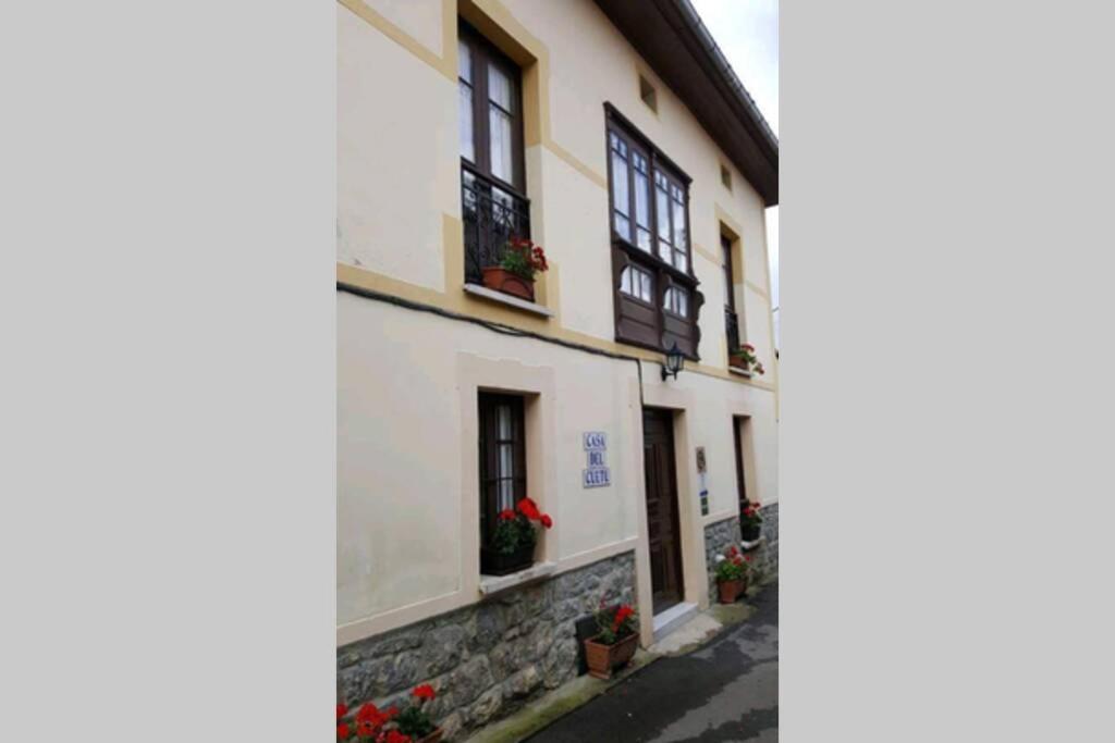 Casa Del Cuetu. Traditional Village House In Asturias Mere Екстериор снимка