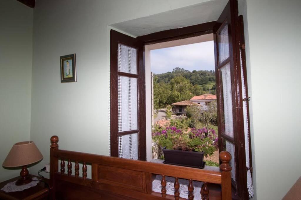 Casa Del Cuetu. Traditional Village House In Asturias Mere Екстериор снимка